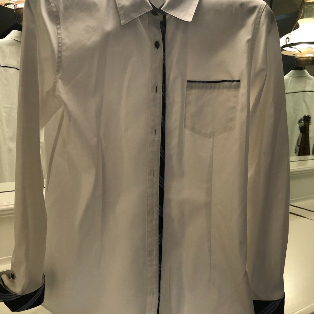 White button down blouse with trim